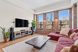 Building Photo - 505 Tremont St