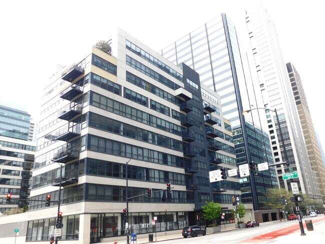 Building Photo - 130 S Canal St
