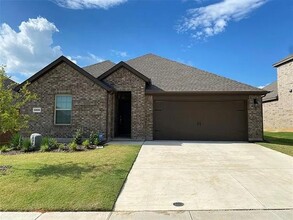 Building Photo - 9809 Autumn Leaves Ln