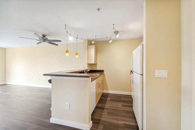 Foto del edificio - 1 bedroom in Seattle WA 98104