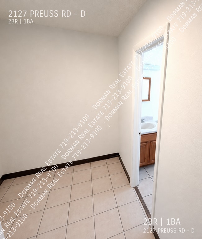Building Photo - 2127 Preuss Rd