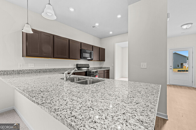 Building Photo - 148 Marion Dr