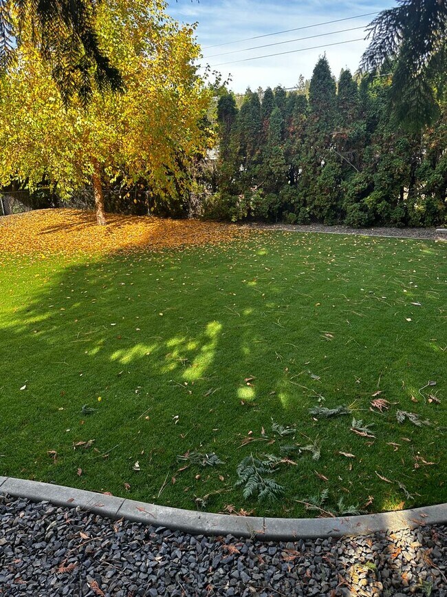 Foto del edificio - 7220 N Drumheller St