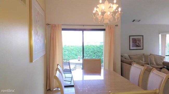 Foto del edificio - 3 br, 2 bath Condo - 2950 E Escoba Dr Apt L