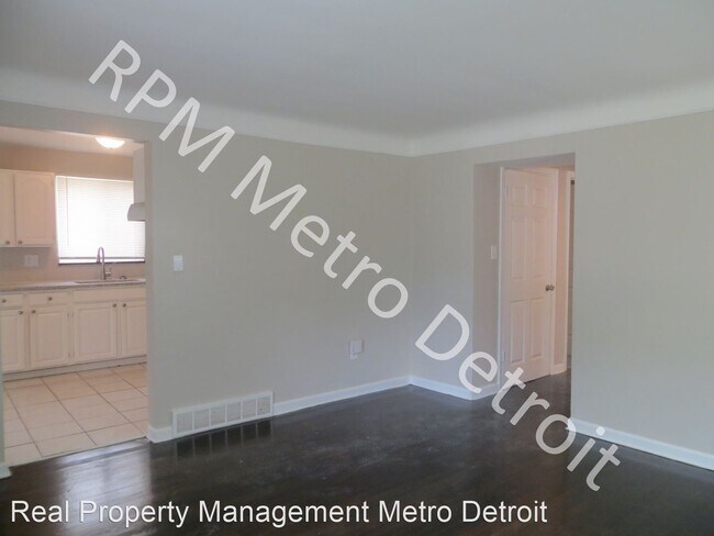 Building Photo - 3 br, 1 bath House - 18474 Glenmore