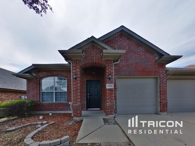 Foto del edificio - 6733 Bear Hollow Ct