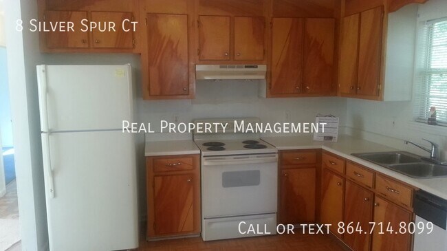 Foto del edificio - Lovely 4 bedroom 2 bath home with partiall...