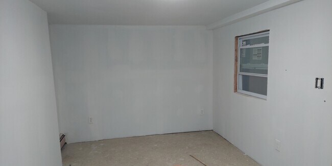 Building Photo - 4347 Martha Ave