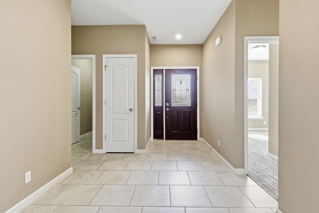 Foto del edificio - 3410 Monument Dr