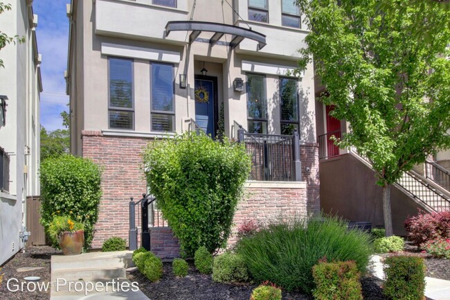 Foto del edificio - 4 br, 3.5 bath House - 3305 Crocker Drive