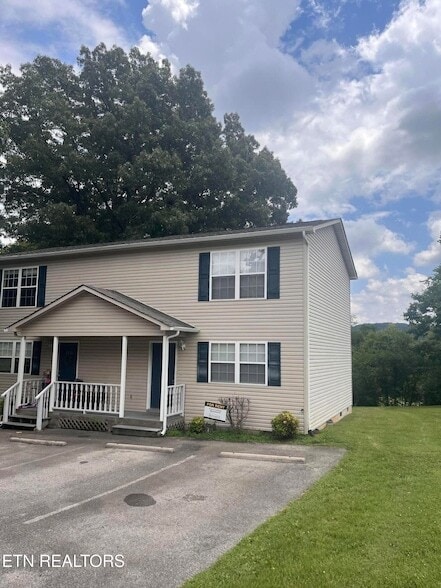Photo - 1524 Spring St