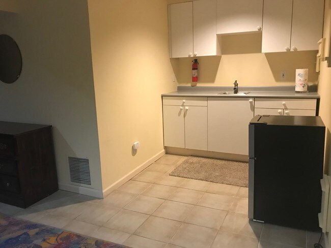 Foto del edificio - 2205 Regent Dr