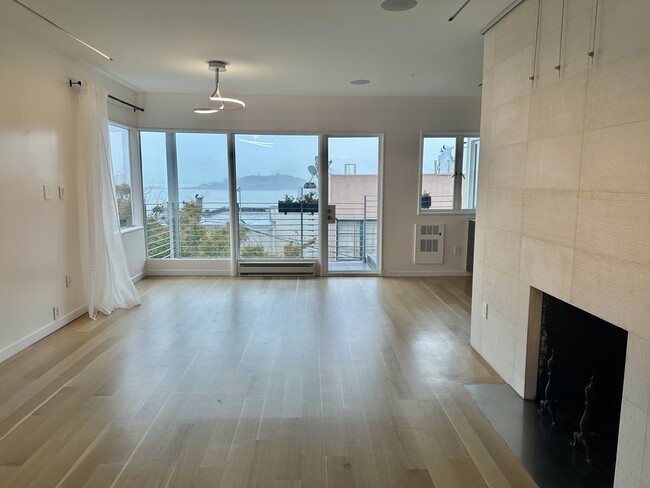 Foto del edificio - 1440 Montgomery St