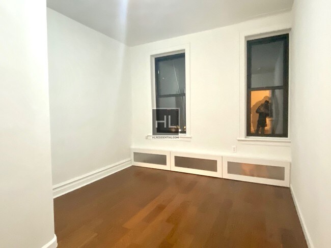 Building Photo - No fee 4 Bedroom in Kensington
