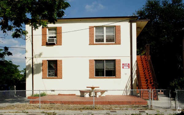 Building Photo - 361 NW 7th St