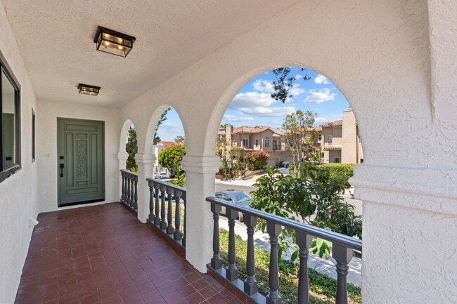 Foto del edificio - 6801 El Fuerte St