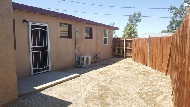 Building Photo - 72343 Old Dale Rd
