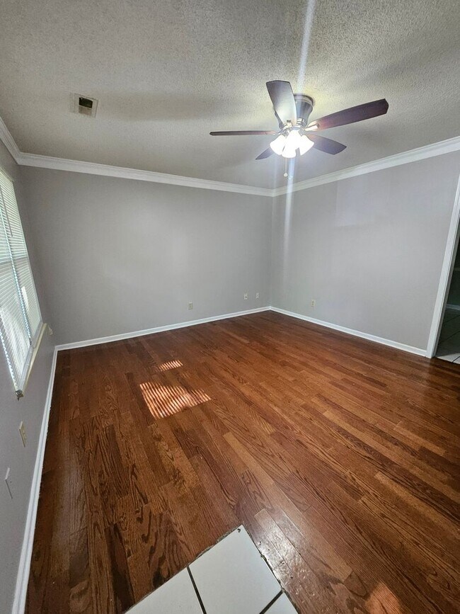 Foto del edificio - 5307 Dawndeer Ln
