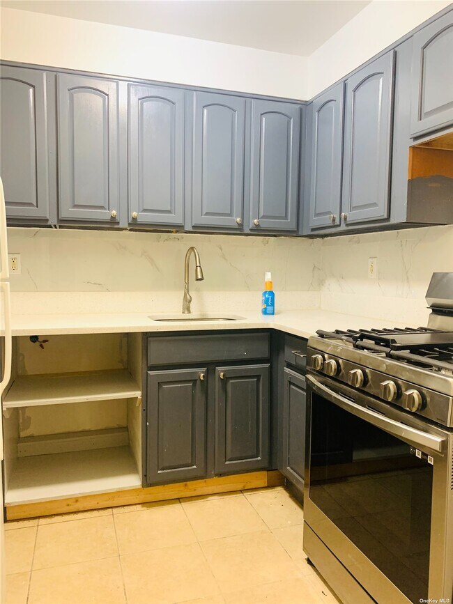 Foto del edificio - 22-15 119th St