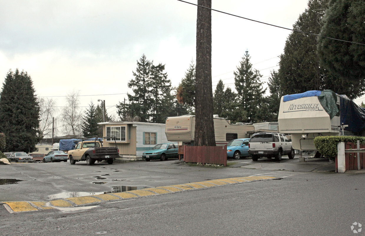 Foto del edificio - New Alaska Trailer Park