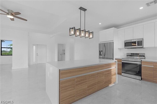 Foto del edificio - 2001 NW 25th Ave