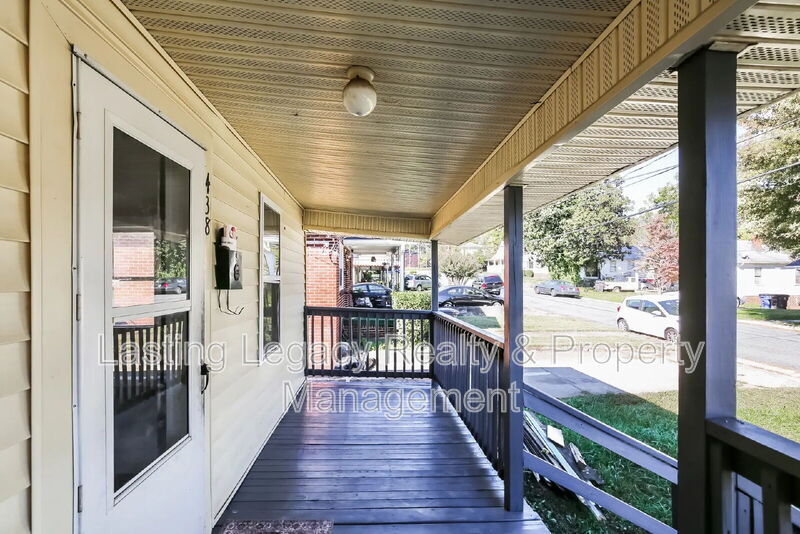 Photo - 438 W 24th Street