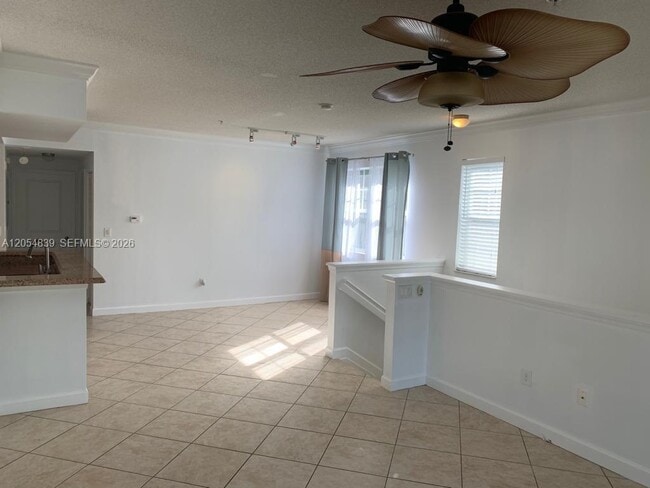 Foto del edificio - 5880 W Sample Rd