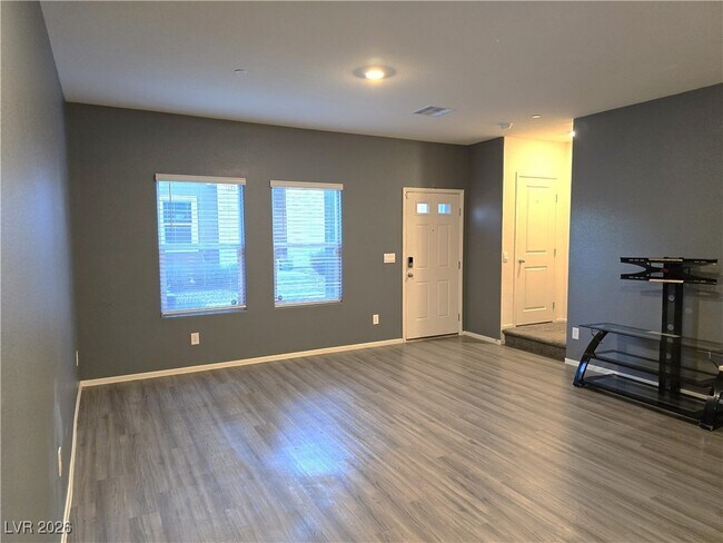 Building Photo - 487 Waterfall Cv Ct