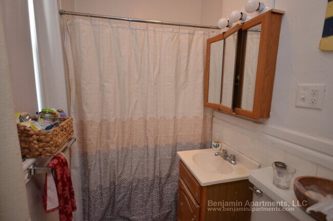 Building Photo - 25 Walbridge St