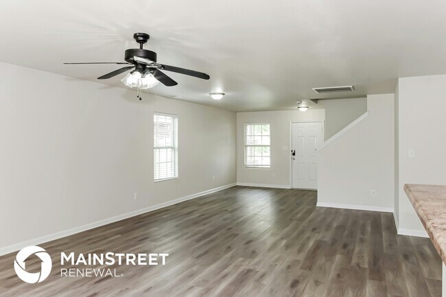Foto del edificio - 120 Darrow Creek Dr