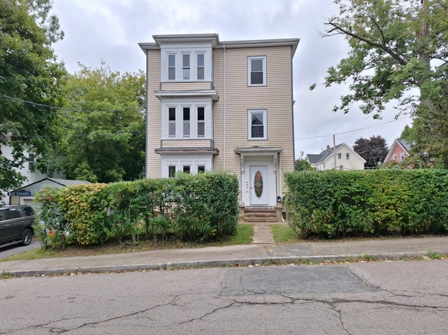 Building Photo - 64 Ford St