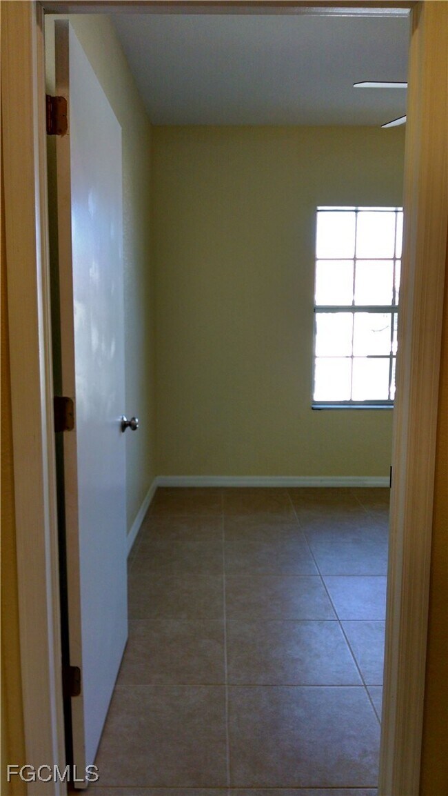 Foto del edificio - 8416 Bernwood Cove Loop