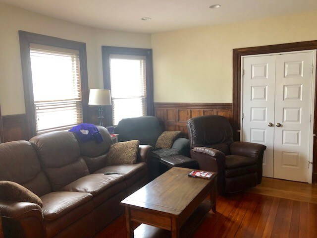 Foto del edificio - 29 Montcalm Ave