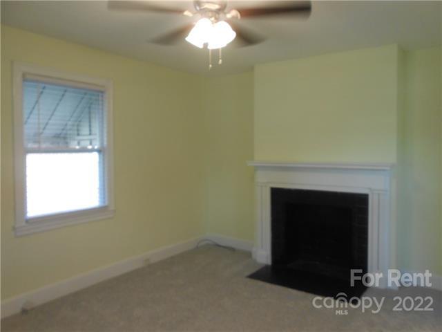 Building Photo - 2428 Statesville Ave