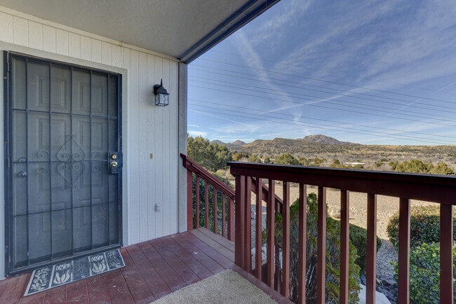 Building Photo - Great views from this 2X2 Montana Terrace ...