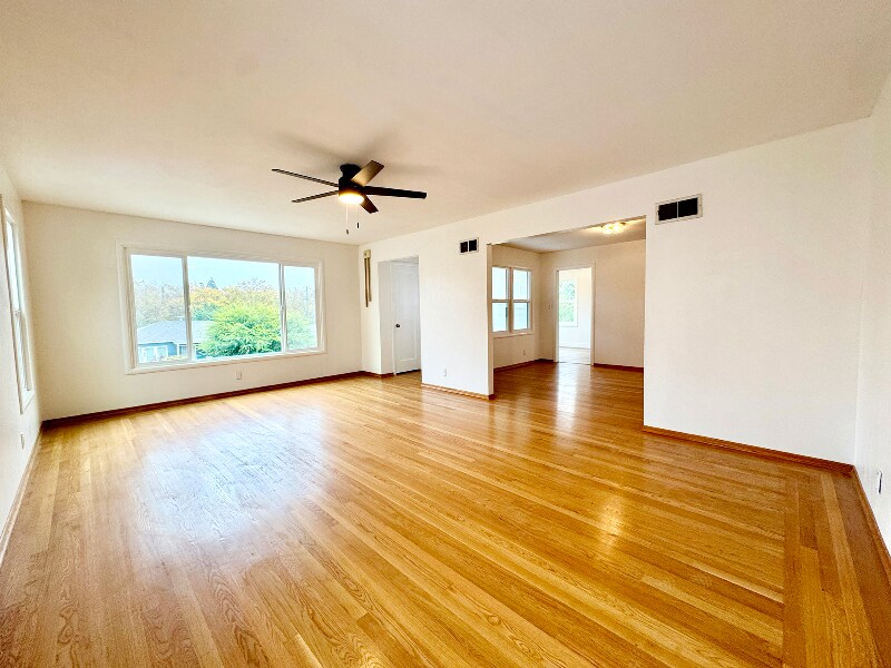 Foto principal - 153 Edgemont Ave