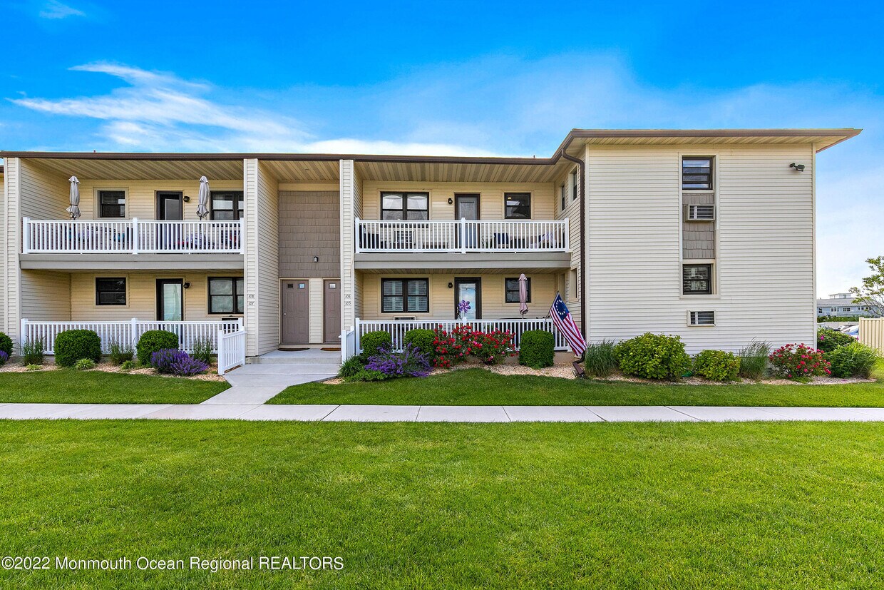 106 Wharfside Dr, Monmouth Beach, NJ 07750 Condo for Rent in Monmouth
