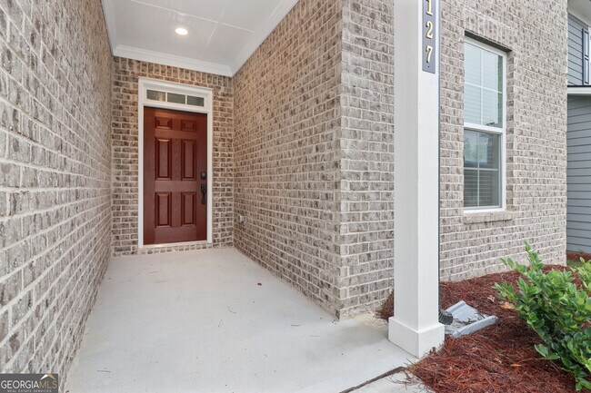 Foto del edificio - 127 Vivian Ln