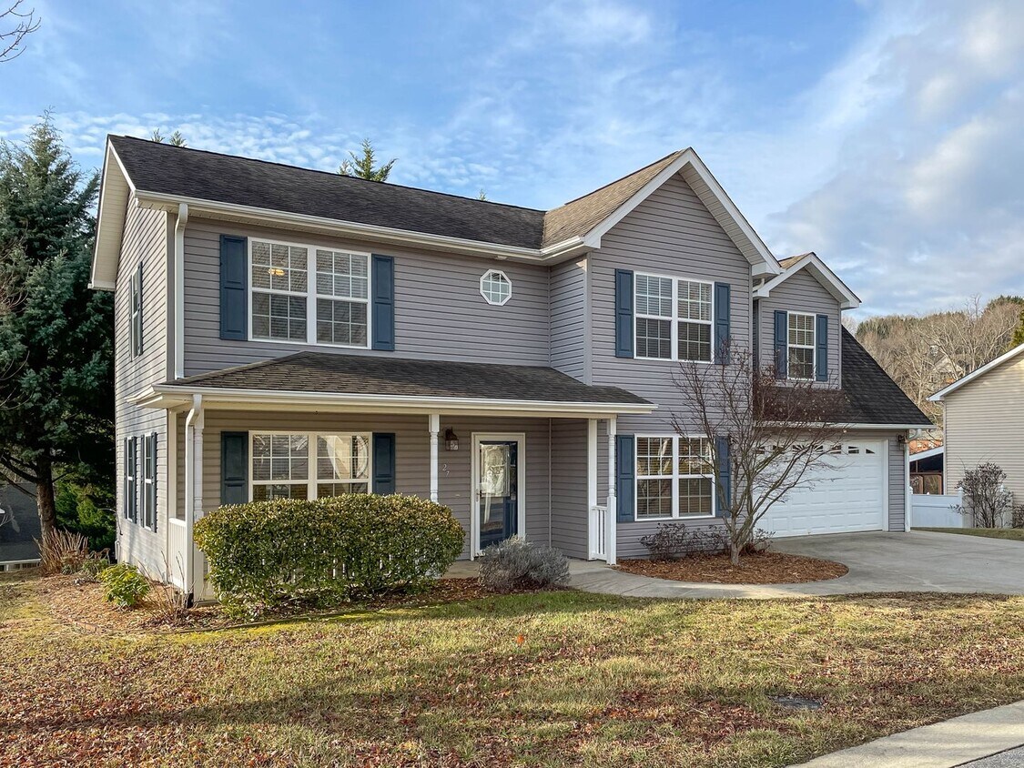 Foto principal - Beautiful Four Bedroom in East Asheville