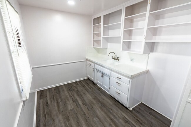 Foto del interior - 7056 Lanewood Ave