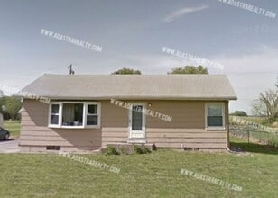 Building Photo - 1508 N 1732 Rd