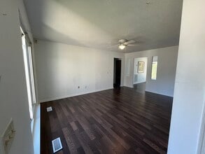 Building Photo - 6253 Teletha Ln