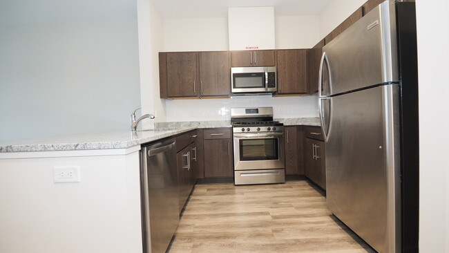 5 burner all SS appliances dishwash - 1469 Irving St