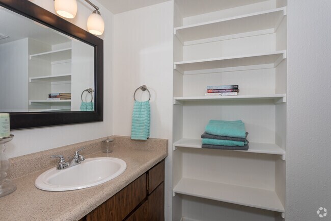 1HAB, 1BA - 665 ft² - Saguaro Villas