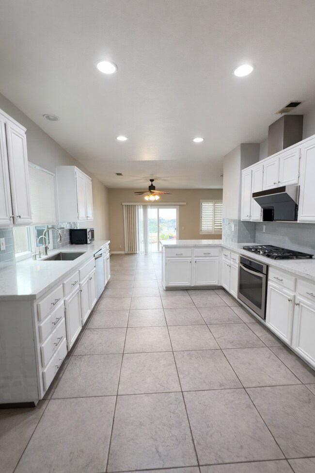 Building Photo - 1412 Ewing Dr