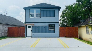 Building Photo - 7938 Cinderella St