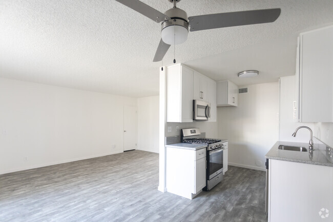 2HAB, 1BA - 898SF - Cocina - North Park Apartments