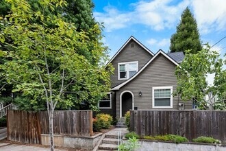 Building Photo - 4908 NE 9th Ave