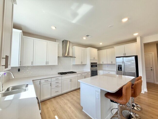 Foto del edificio - 113 Hiddenite Pl