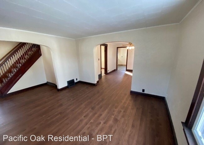 Building Photo - 4 br, 1 bath House - 1025 Wisconsin Ave